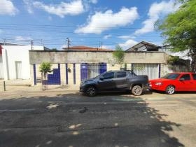 Casa Residencial/Comercial