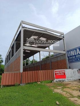 GALPÃO NO CENTRO DE LUIS CORREIA