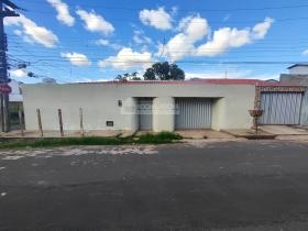 Casa Residencial/Comercial