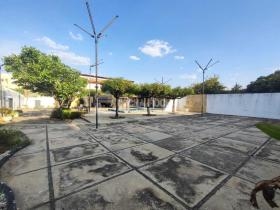 Casa Residencial/Comercial
