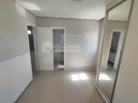 BARCELONA SOLAR RESIDENCE