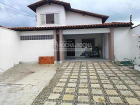Casa Comercial