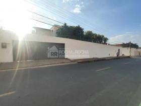 Casa Residencial/Comercial