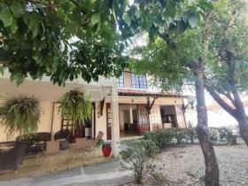 Casa Residencial/Comercial