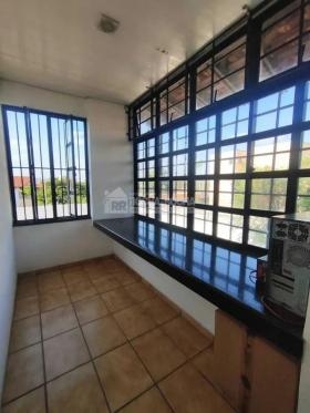 Casa Residencial/Comercial