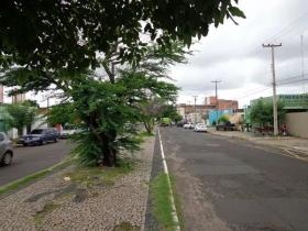 AVENIDA LEONIDAS MELO