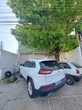 Av. Barão de Castelo Branco