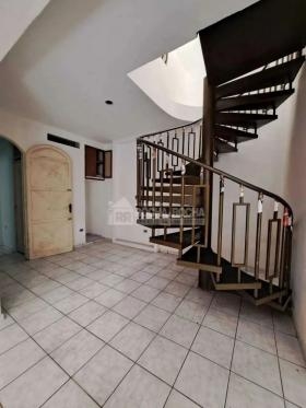 Av. Barão de Castelo Branco