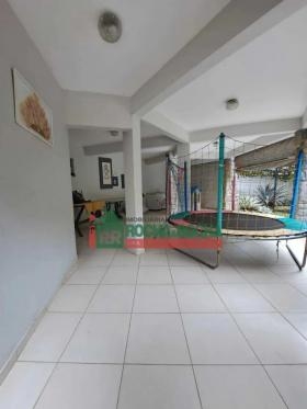 R. Dra. Alaíde Marques