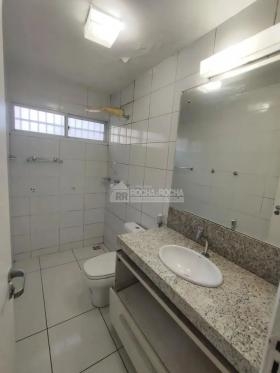 Av. Doutor Aquiles Wall Ferraz