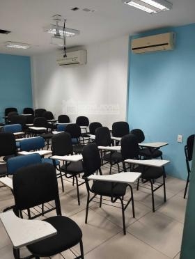 SHOPPING CENTER COCAIS