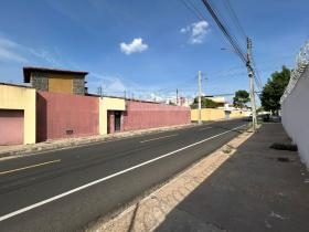 Casa Residencial/Comercial