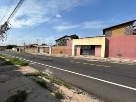 Casa Residencial/Comercial