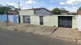 Casa Residencial/Comercial