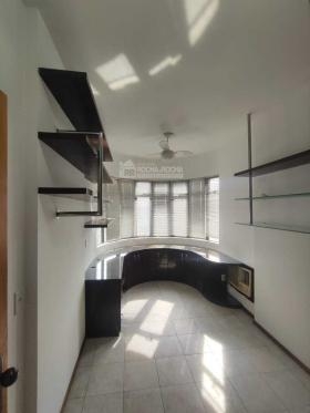 CONDOMÍNIO LAURA VIANA