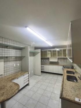 CONDOMÍNIO LAURA VIANA