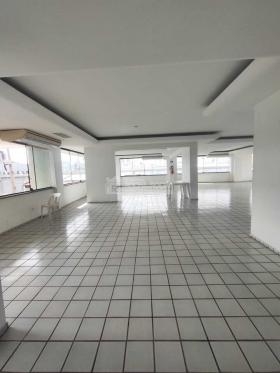 CONDOMÍNIO LAURA VIANA