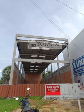 GALPÃO NO CENTRO DE LUIS CORREIA