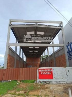 GALPÃO NO CENTRO DE LUIS CORREIA