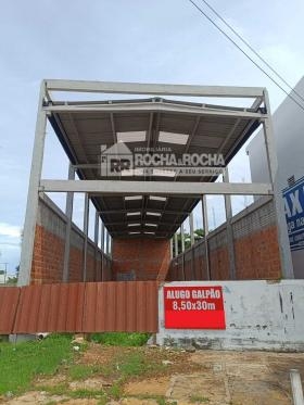 GALPÃO NO CENTRO DE LUIS CORREIA