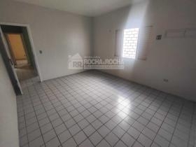 Av. Dr. Aquiles Wall Ferraz