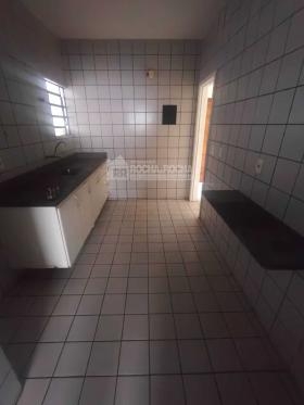 Av. Dr. Aquiles Wall Ferraz