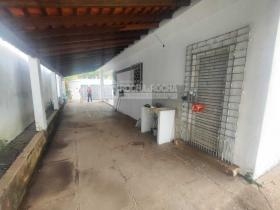 Av. Dr. Aquiles Wall Ferraz