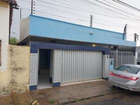 Casa Comercial