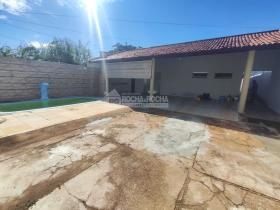Casa Comercial