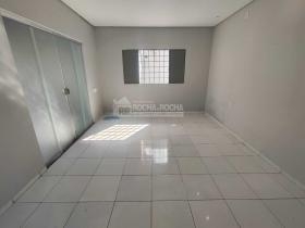 Casa Comercial