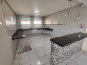 Casa Comercial