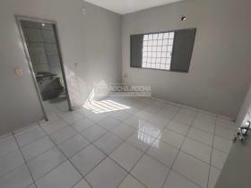 Casa Comercial
