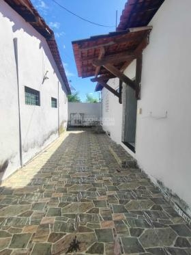 Casa Comercial
