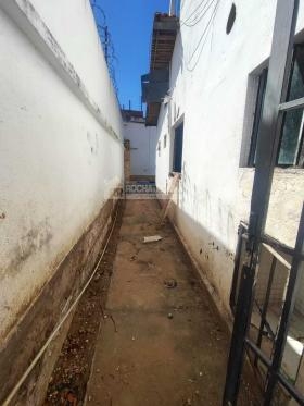 Casa Comercial