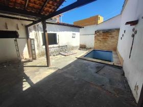 Casa Comercial