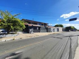 Casa Residencial/Comercial