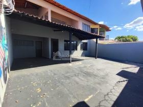 Casa Residencial/Comercial