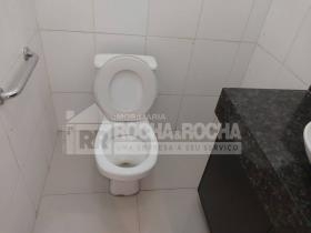 RUA PROFESSOR PIRES GAYOSO, 335