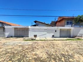 Rua Doutor Dolival Lobão