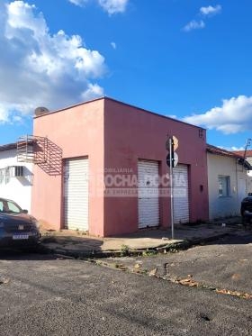 Rua Alcides Freitas