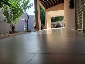 Casa Residencial/Comercial