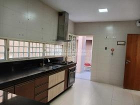 Casa Residencial/Comercial