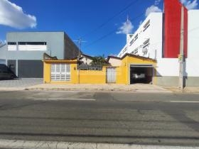 Casa Residencial/Comercial