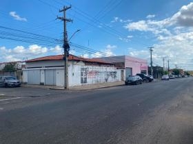 Casa Residencial/Comercial