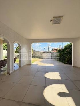 Casa Comercial