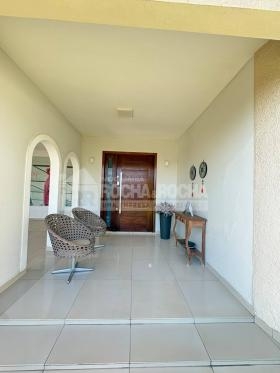 Casa Comercial