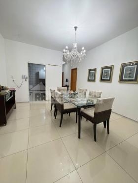 Casa Comercial