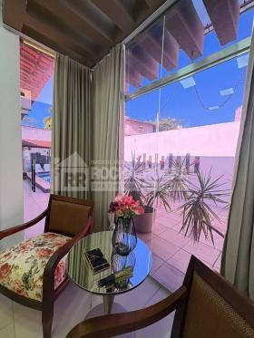 Casa Comercial