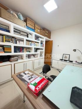 Casa Comercial