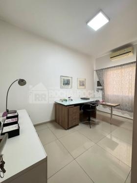 Casa Comercial